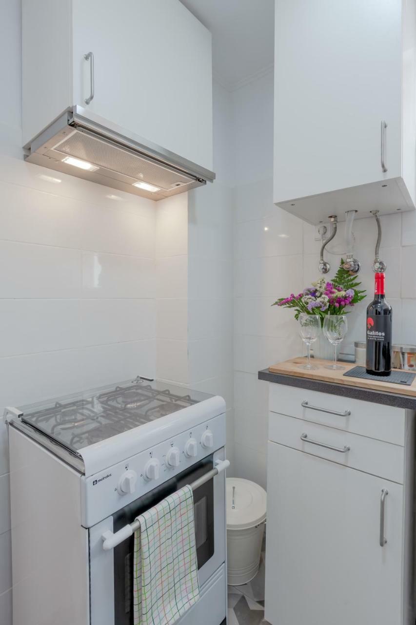 Sunny Apartment With Patio, By Timecooler Lisboa المظهر الخارجي الصورة